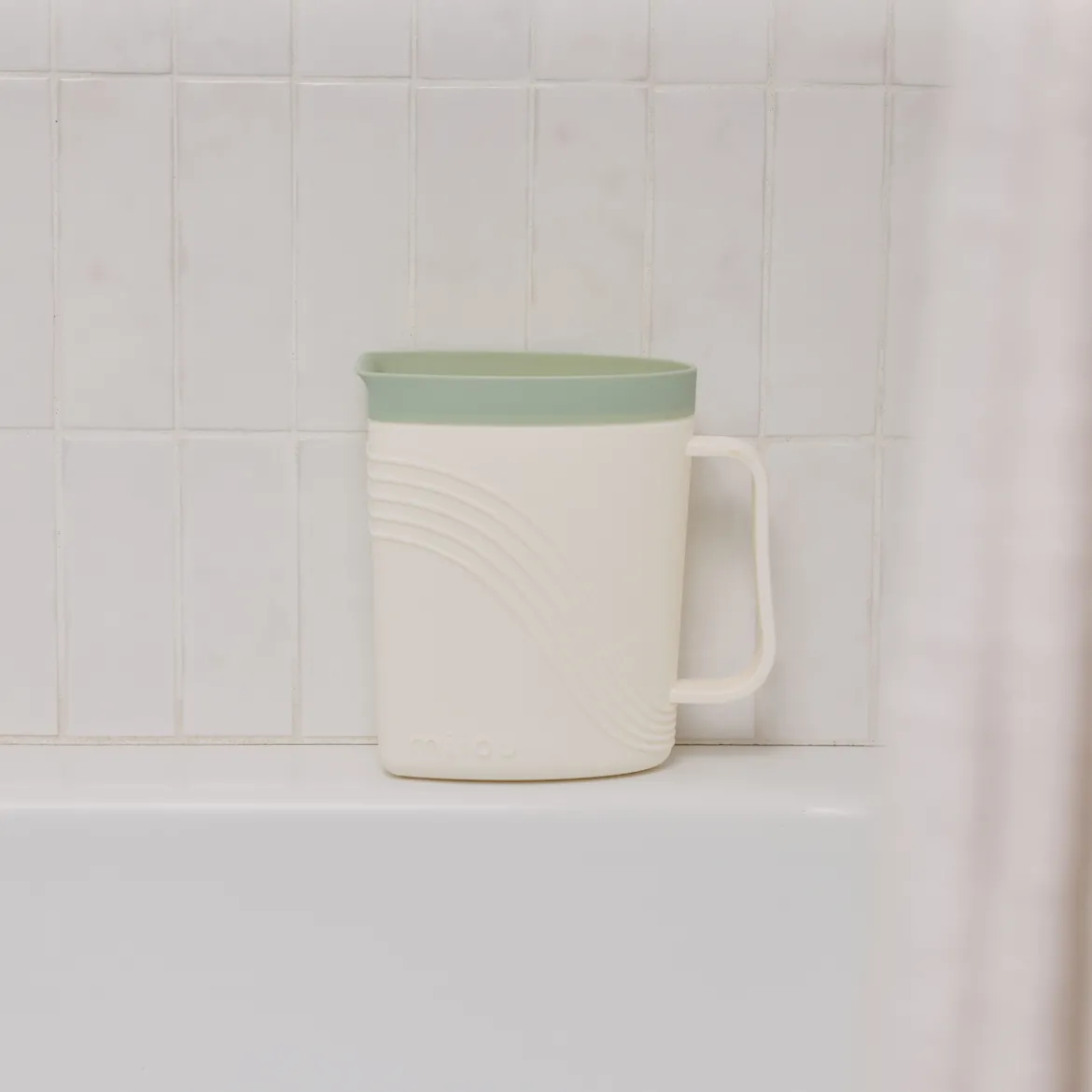 Modern Bath Rinse Cup